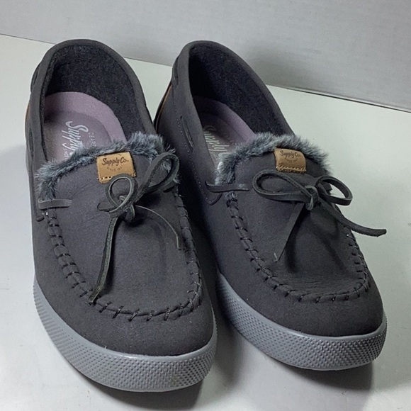 Dearfoams Women's Mocassin Slipper - Picture 9 of 11